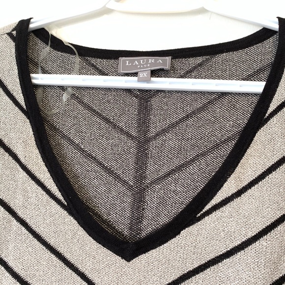 Laura Plus Shiny Silver & black stripped Blouse 2X - Picture 5 of 13